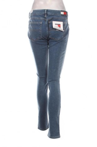 Дамски дънки Tommy Jeans, Размер L, Цвят Син, Цена 132,99 лв.