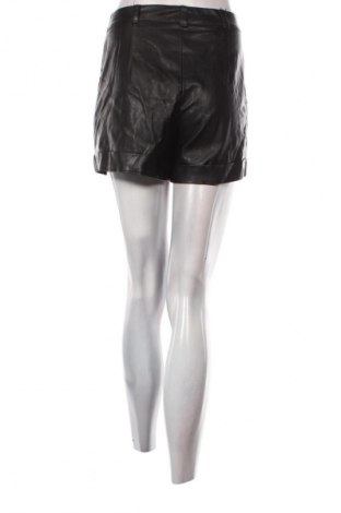 Damen Shorts Bershka, Größe M, Farbe Schwarz, Preis € 9,99