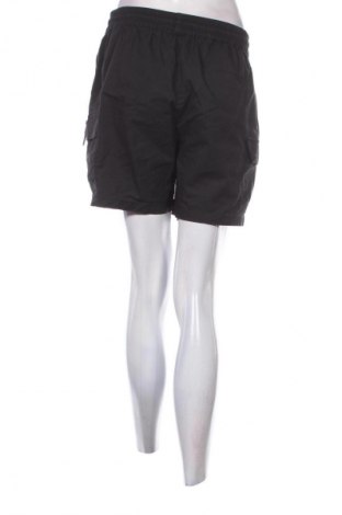 Damen Shorts Dan Fox X About You, Größe M, Farbe Schwarz, Preis € 12,99