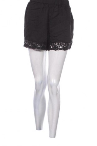 Damen Shorts Guido Maria Kretschmer for About You, Größe S, Farbe Schwarz, Preis € 25,99