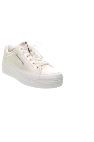 Γυναικεία παπούτσια Calvin Klein Jeans, Μέγεθος 39, Χρώμα Εκρού, Τιμή 117,99 €