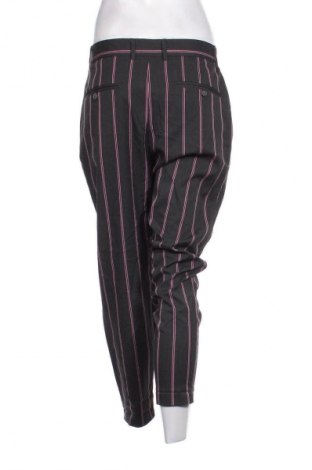 Damenhose Bershka, Größe M, Farbe Mehrfarbig, Preis 3,99 €