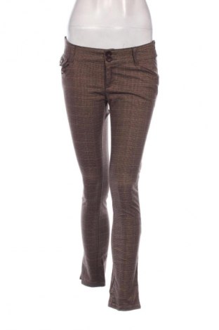 Damenhose Bershka, Größe M, Farbe Mehrfarbig, Preis € 5,12