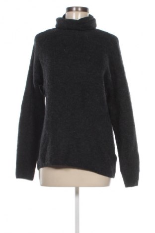 Dámský svetr H&M L.O.G.G., Velikost S, Barva Černá, Cena  149,00 Kč