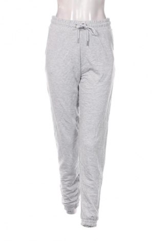 Damen Sporthose Stradivarius, Größe S, Farbe Weiß, Preis 20,99 €