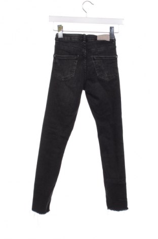 Dětské džíny  Zara, Velikost 11-12y/ 152-158 cm, Barva Černá, Cena  139,00 Kč