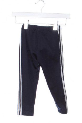 Детско спортно долнище Adidas, Размер 2-3y/ 98-104 см, Цвят Многоцветен, Цена 20,99 лв.