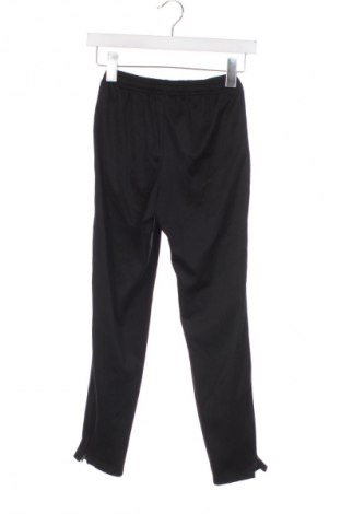 Dětské tepláky Nike, Velikost 11-12y/ 152-158 cm, Barva Černá, Cena  549,00 Kč