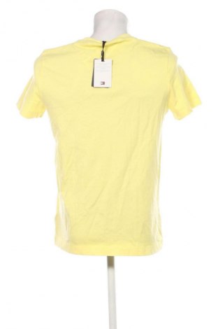 Tricou de bărbați Tommy Hilfiger, Mărime M, Culoare Galben, Preț 267,99 Lei