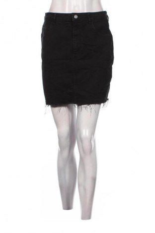 Sukně H&M, Velikost M, Barva Černá, Cena  99,00 Kč