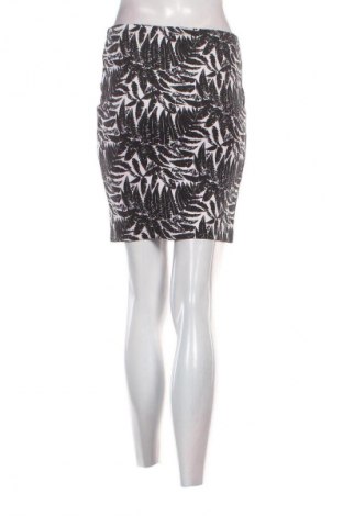Fustă VRS, Mărime S, Culoare Multicolor, Preț 16,99 Lei
