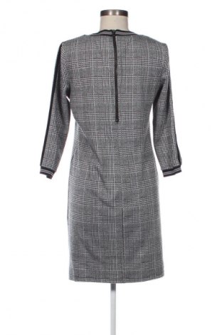 Kleid 17 & Co., Größe M, Farbe Mehrfarbig, Preis 3,99 €