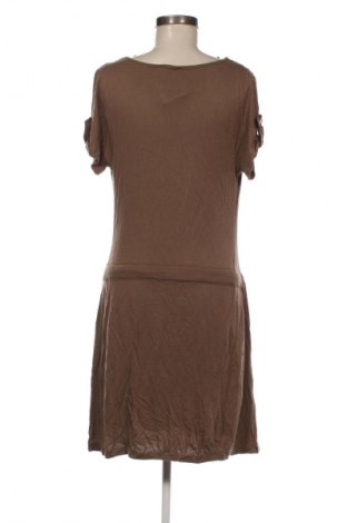 Рокля Alba Moda, Размер M, Цвят Кафяв, Цена 26,99 лв.