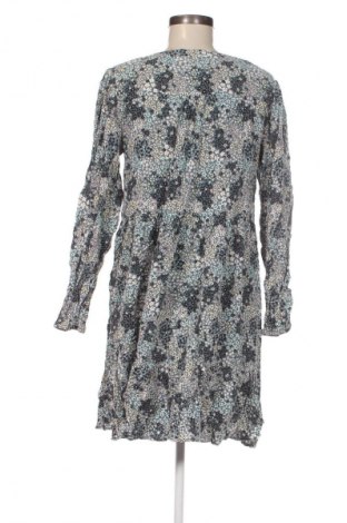 Kleid C&A, Größe M, Farbe Mehrfarbig, Preis 4,99 €