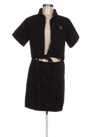 Kleid Calvin Klein Jeans, Größe S, Farbe Schwarz, Preis 114,99 €