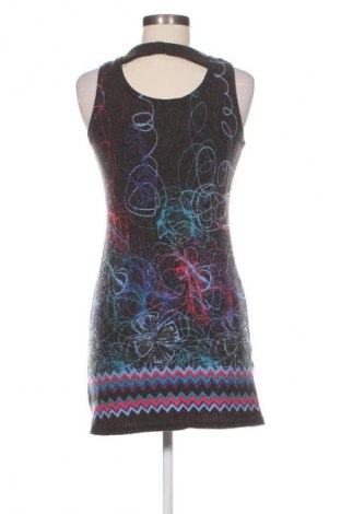 Kleid Club L, Größe M, Farbe Mehrfarbig, Preis 9,99 €