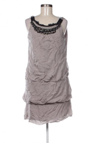 Φόρεμα Comma,, Μέγεθος L, Χρώμα Γκρί, Τιμή 38,99 €