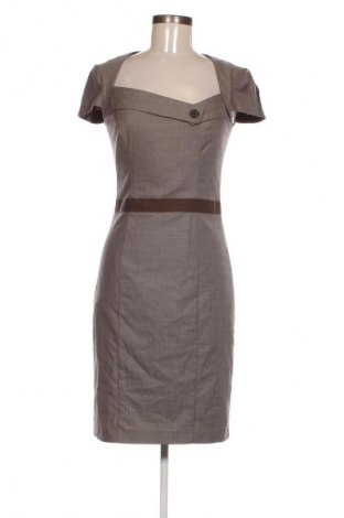 Kleid Cue, Größe S, Farbe Braun, Preis 53,99 €