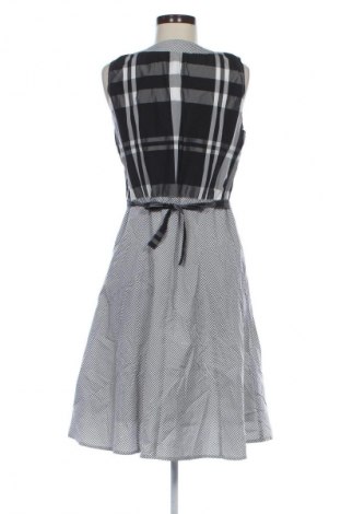 Kleid Elton, Größe M, Farbe Mehrfarbig, Preis € 15,99