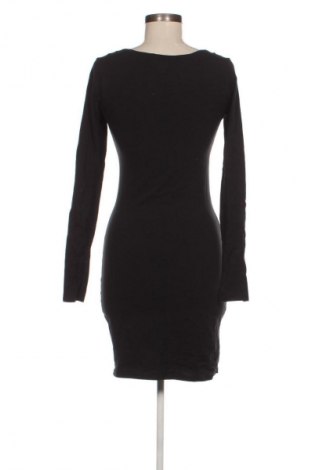 Kleid Essentials, Größe S, Farbe Schwarz, Preis € 4,99