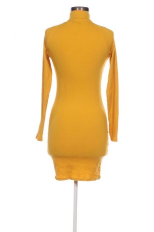 Φόρεμα Fb Sister, Μέγεθος M, Χρώμα Κίτρινο, Τιμή 3,99 €