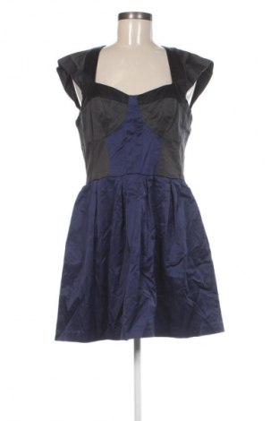 Kleid French Connection, Größe M, Farbe Mehrfarbig, Preis € 57,99