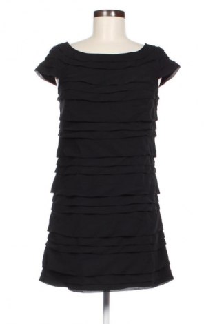 Sukienka French Connection, Rozmiar XS, Kolor Czarny, Cena 37,99 zł