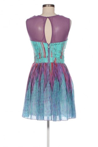 Rochie Guess By Marciano, Mărime S, Culoare Multicolor, Preț 82,35 Lei