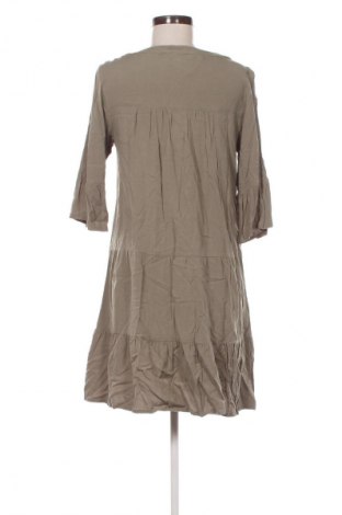 Rochie Lab, Mărime M, Culoare Verde, Preț 100,53 Lei