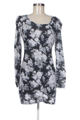Kleid Minimum, Größe M, Farbe Mehrfarbig, Preis 9,99 €