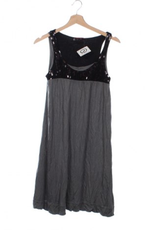 Kleid Review, Größe XS, Farbe Grau, Preis 2,99 €