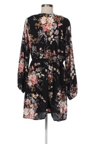 Kleid SHEIN, Größe XL, Farbe Mehrfarbig, Preis 20,99 €