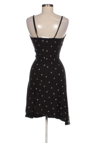 Kleid Sisters Point, Größe M, Farbe Mehrfarbig, Preis 12,99 €
