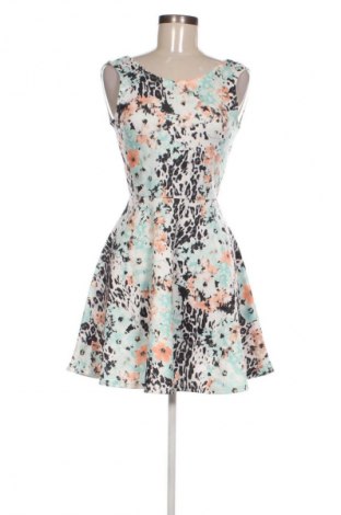 Kleid Sisters Point, Größe S, Farbe Mehrfarbig, Preis € 17,99