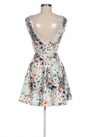 Kleid Sisters Point, Größe S, Farbe Mehrfarbig, Preis € 17,99