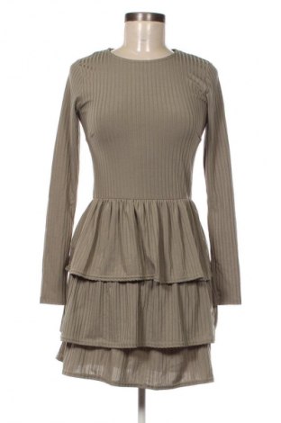 Kleid Sisters Point, Größe M, Farbe Grün, Preis 4,99 €