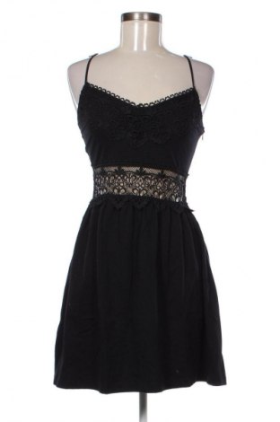 Рокля Topshop, Размер M, Цвят Черен, Цена 48,99 лв.
