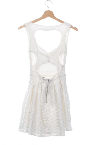 Kleid Topshop, Größe XS, Farbe Weiß, Preis € 31,99