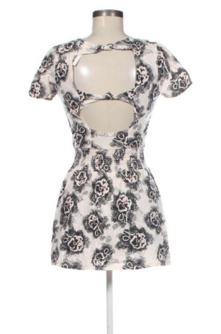 Kleid Topshop, Größe M, Farbe Mehrfarbig, Preis 33,99 €
