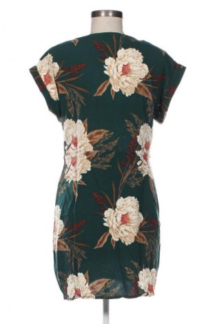 Рокля Vero Moda, Размер L, Цвят Многоцветен, Цена 27,99 лв.