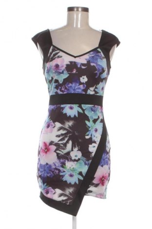 Kleid White Closet, Größe M, Farbe Mehrfarbig, Preis 15,99 €