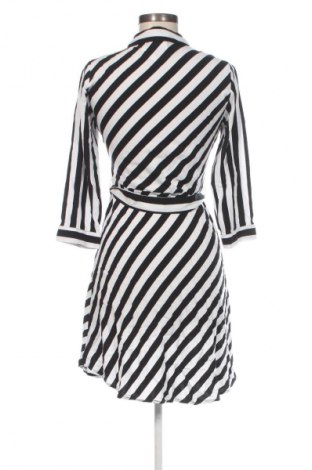 Kleid Y.A.S, Größe S, Farbe Mehrfarbig, Preis 56,99 €