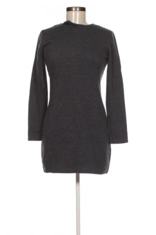 Рокля Zara, Размер M, Цвят Сив, Цена 5,99 лв.