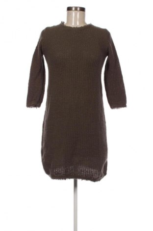 Kleid Zara Knitwear, Größe M, Farbe Grün, Preis 11,99 €