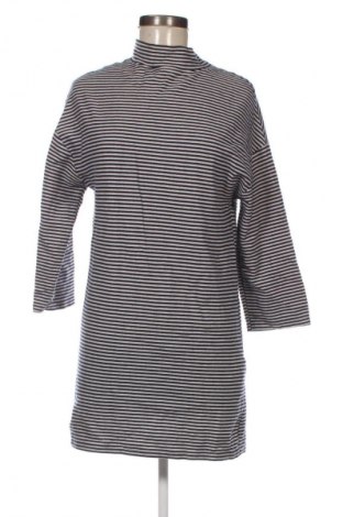 Rochie Zara Trafaluc, Mărime S, Culoare Multicolor, Preț 34,99 Lei