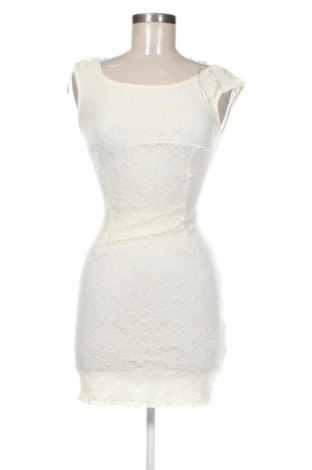 Kleid Zara Trafaluc, Größe S, Farbe Ecru, Preis € 33,99
