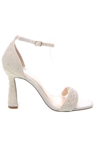 Sandały Betsey Johnson, Rozmiar 41, Kolor ecru, Cena 305,99 zł