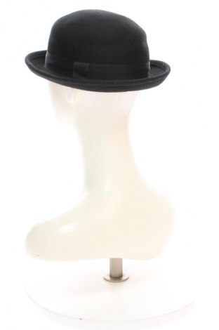Čepice  H&M Divided, Barva Černá, Cena  198,00 Kč
