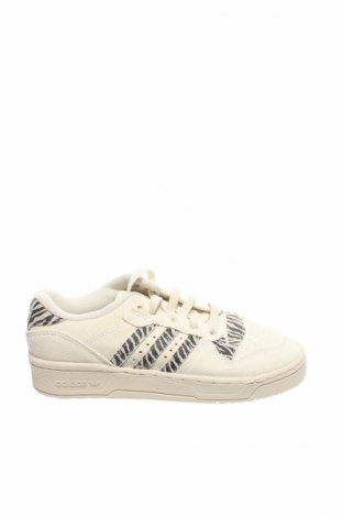 Дамски обувки Adidas Originals, Размер 37, Цвят Бежов, Естествен велур, Цена 62,37 лв.