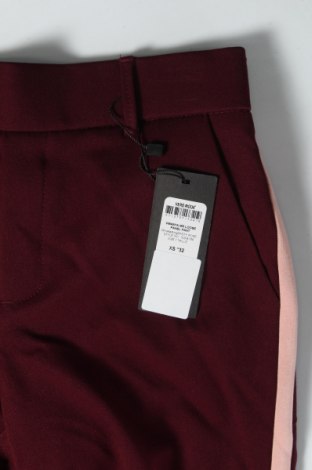 Дамски панталон Vero Moda, Размер XS, Цвят Червен, Цена 139,00 лв.